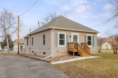 330 Chestnut Street E, Annandale, MN 55302 - Photo 1