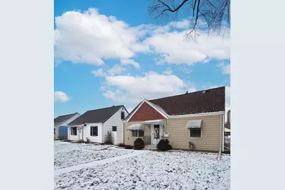 1733 Montana Avenue E, Saint Paul, MN 55106 - Photo 1