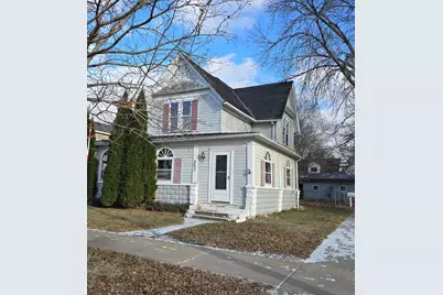 201 Cedar Street N, Belle Plaine, MN 56011 - Photo 1