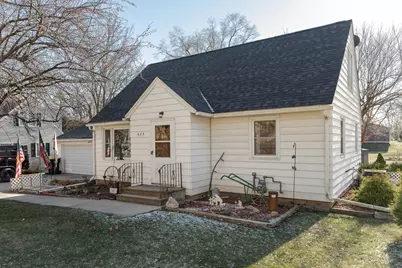 423 2nd Street SW, Pine Island, MN 55963 - Photo 1