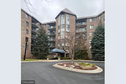 2601 Kenzie Terrace #426, Saint Anthony, MN 55418 - Photo 1