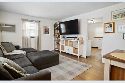 5852 Washburn Avenue S, Minneapolis, MN 55410 - Photo 1