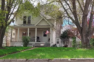 113 5th St, Jackson, MN 56143 - Photo 1