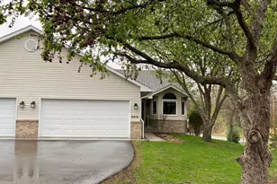 5515 Gideons Ln, Shorewood, MN 55331 - Photo 1