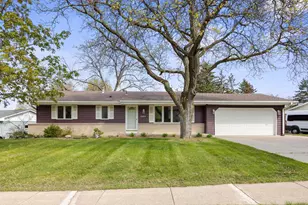 2604 River Hills Dr, Burnsville, MN 55337 - Photo 1