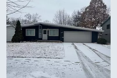 1525 5th Avenue NE, Rochester, MN 55906 - Photo 1