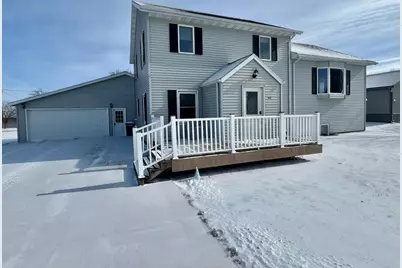 102 County Road 16 S, Comfrey, MN 56019 - Photo 1