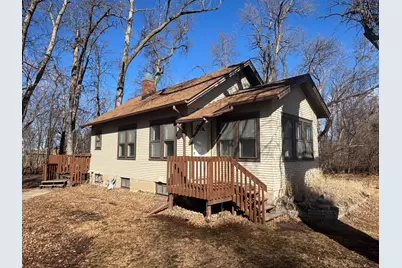 311 Desoto Avenue N, Glencoe, MN 55336 - Photo 1