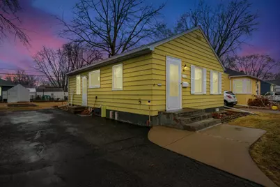 2072 Case Avenue E, Saint Paul, MN 55119 - Photo 1