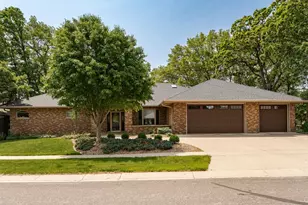 2006 Glendale Hills Dr NE, Rochester, MN 55906 - Photo 1