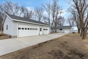 18688 N Ridge Dr, Glenwood, MN 56334 - Photo 1