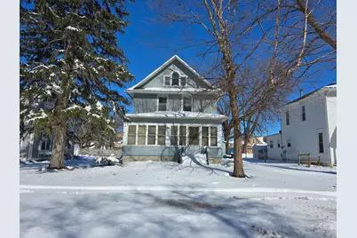 421 E 8th Street, Blue Earth, MN 56013 - Photo 1