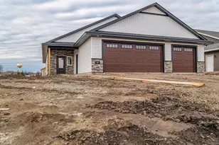 109 Eau Claire Ave SE, Hutchinson, MN 55350 - Photo 1