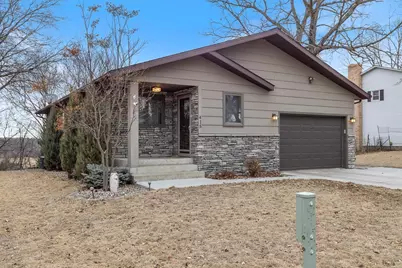 415 E Oak Street, Redwood Falls, MN 56283 - Photo 1