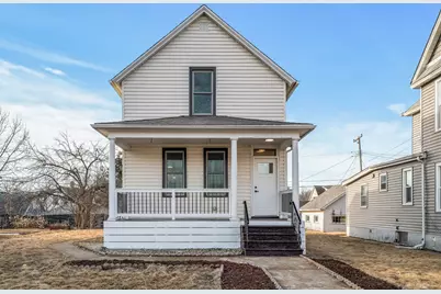 756 Geranium Avenue E, Saint Paul, MN 55106 - Photo 1