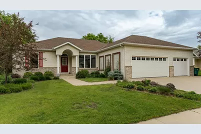 915 Southern Woods Place SW, Rochester, MN 55902 - Photo 1