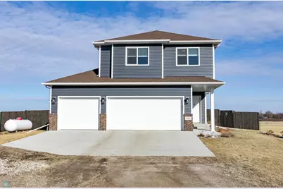 606 Sheyenne Drive, Abercrombie, ND 58001 - Photo 1