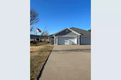 1308 River Drive S, Wabasha, MN 55981 - Photo 1