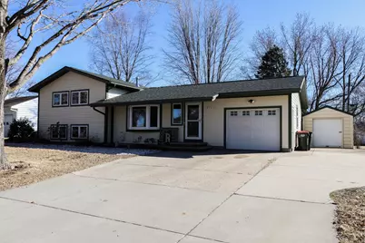 713 Elm Avenue, Gaylord, MN 55334 - Photo 1