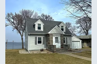 103 E Lake Street, Osakis, MN 56360 - Photo 1