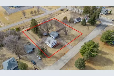 26 E Chestnut Street, Morristown, MN 55052 - Photo 1