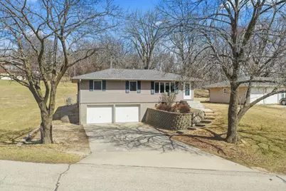 607 Southtown Heights Drive SW, Rochester, MN 55902 - Photo 1