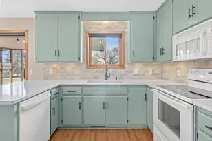 5435 Upper 147th St W, Apple Valley, MN 55124 - Photo 1