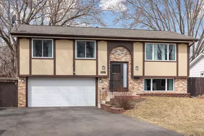 3207 Edgewood Avenue N, Crystal, MN 55427 - Photo 1