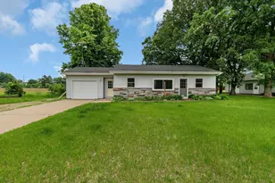 424 1st St NE, Avon, MN 56310 - Photo 1