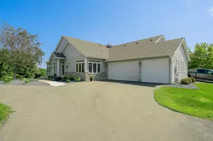 7232 Kestrel Tr, Savage, MN 55378 - Photo 1