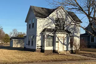 403 15th St N, Benson, MN 56215 - Photo 1