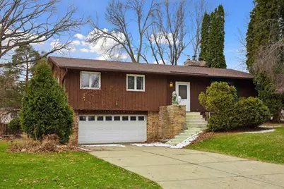 1640 Innsbruck Parkway, Columbia Heights, MN 55421 - Photo 1