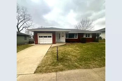 1427 14th Avenue NE, Rochester, MN 55906 - Photo 1