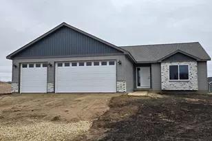 602 Warren St, Janesville, MN 56048 - Photo 1