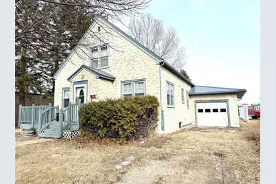 200 3rd Avenue SW, Roseau, MN 56751 - Photo 1