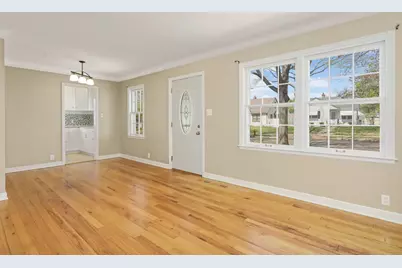 1944 Nebraska Avenue E, Saint Paul, MN 55119 - Photo 1