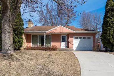 312 7th Avenue NW, Waseca, MN 56093 - Photo 1