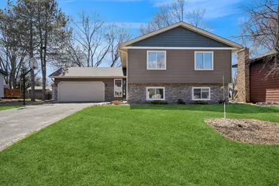 774 Clearbrook Lane, Vadnais Heights, MN 55127 - Photo 1