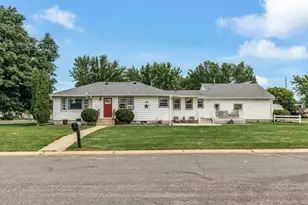 700 E Church St, Belle Plaine, MN 56011 - Photo 1