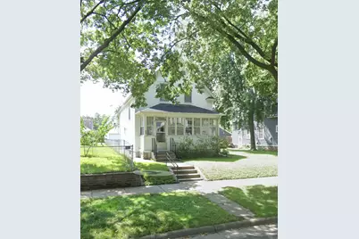 680 Hyacinth Avenue E, Saint Paul, MN 55106 - Photo 1