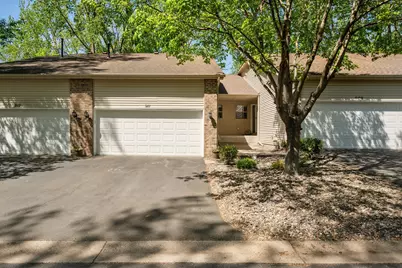 911 Oakwood Heights Circle #2, Eagan, MN 55123 - Photo 1