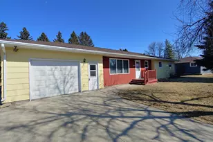 1024 N 7th St, Warren, MN 56762 - Photo 1