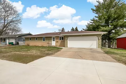 416 W State Street, Belle Plaine, MN 56011 - Photo 1