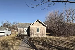 524 N 7th St, Montevideo, MN 56265 - Photo 1