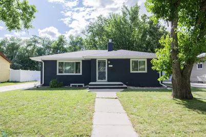 2302 10th Street N, Fargo, ND 58102 - Photo 1