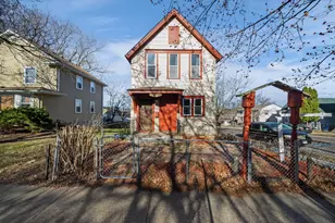 959 Greenbrier St, Saint Paul, MN 55106 - Photo 1