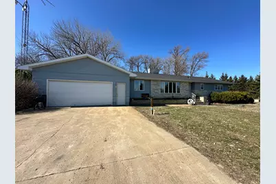 55788 256th Street, Winthrop, MN 55396 - Photo 1