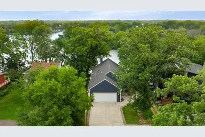 1601 W Medicine Lake Drive, Plymouth, MN 55441 - Photo 1