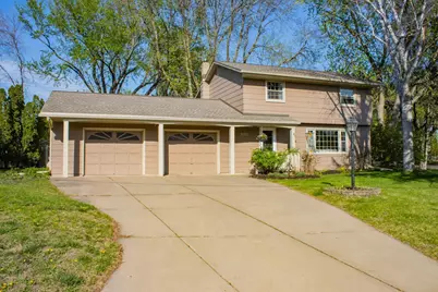 2840 Frederick Street, Maplewood, MN 55109 - Photo 1