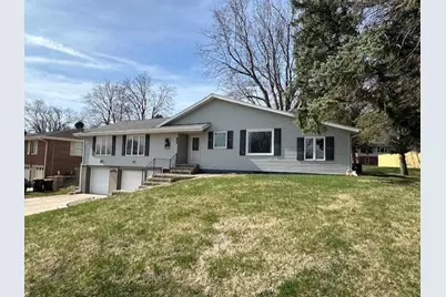 798 Des Moines Drive, Windom, MN 56101 - Photo 1